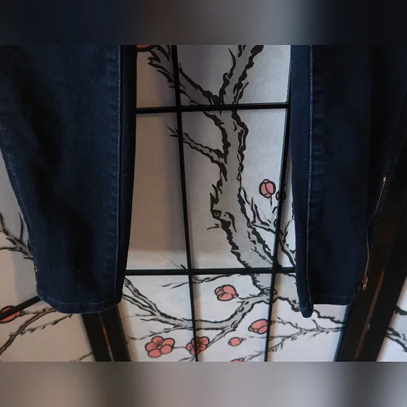 Levi's Denizen High Rise Ankle Skinny Blue Jeans Size 12/13 - Picture 4 of 11